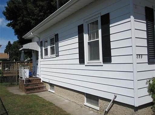 2nd image of 859 Rockdale Ave