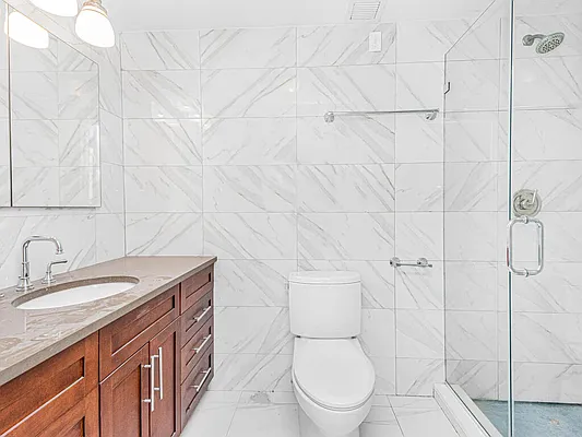 Rented by OOAKB&F INC | media 71