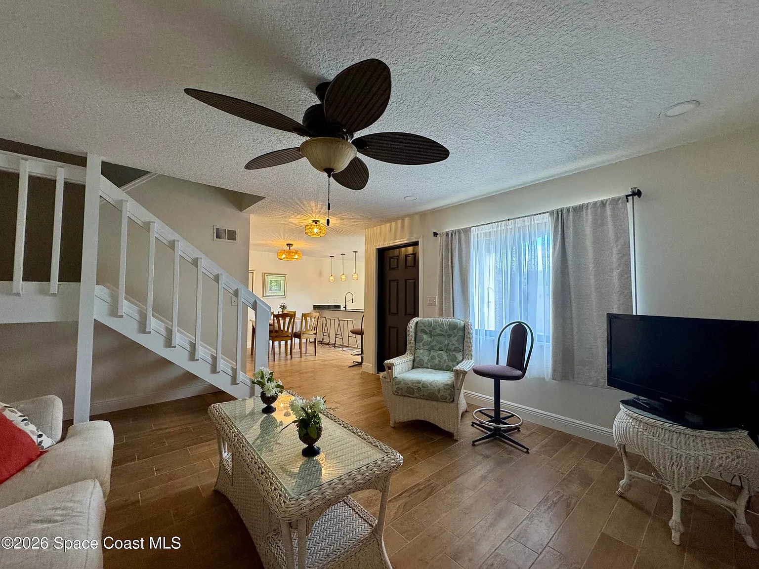 2 bed, 1.5 bath, 1148 sqft, $2,000 — Photo 4