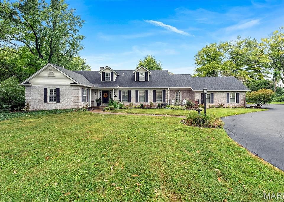 1st image of 14 Long Meadows Ln