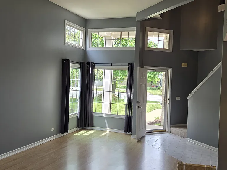 1012 Columbia St — Photo 4