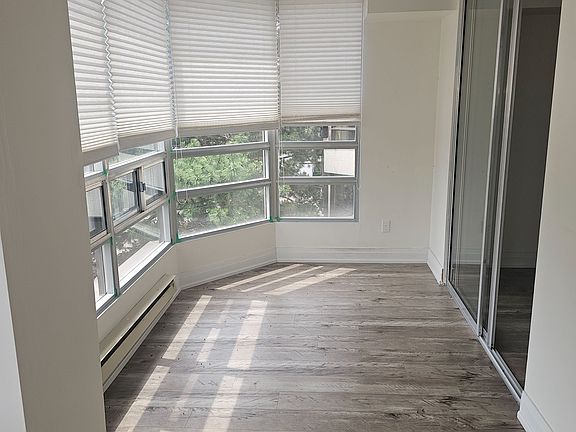 4th image of 310 Mill St S Unit 308