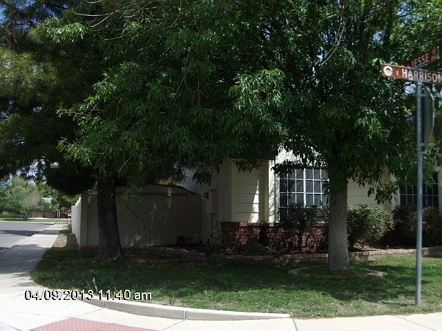 2nd image of 1140 E Harrison St