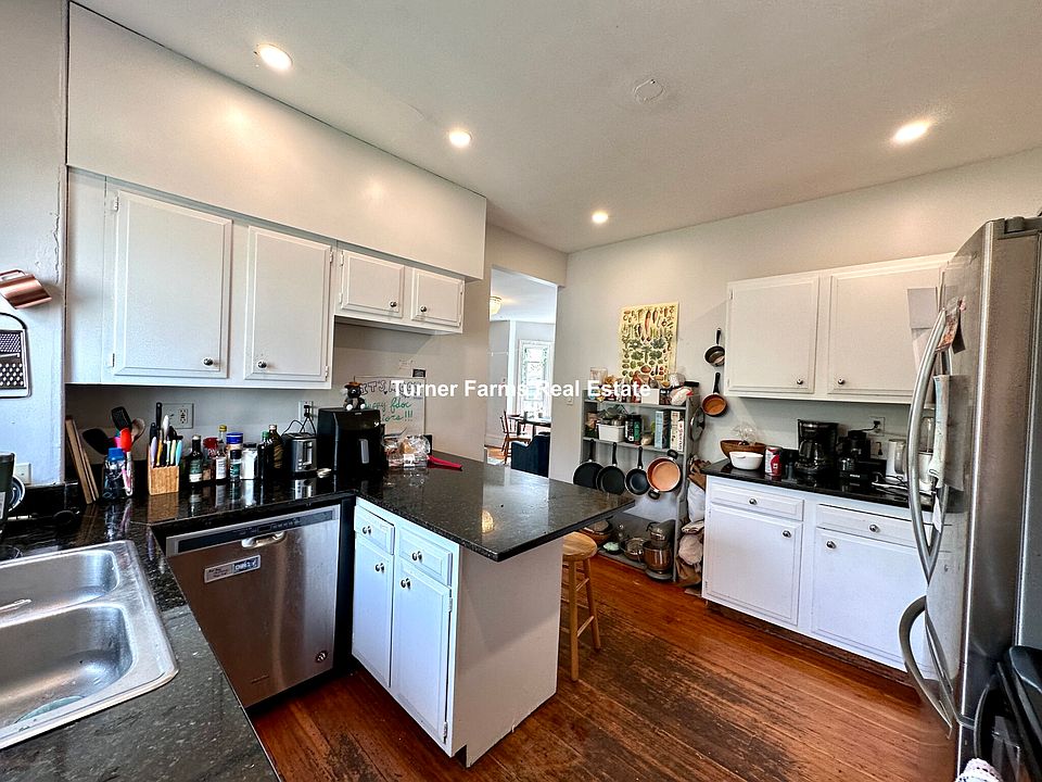 1st image of 76 Curtis St #2C