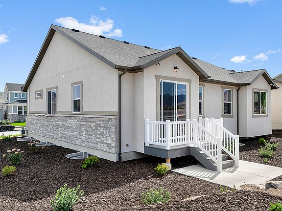 1350 Farmhouse