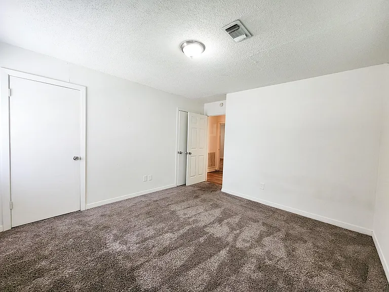 1307 Dwinnell St — Photo 12