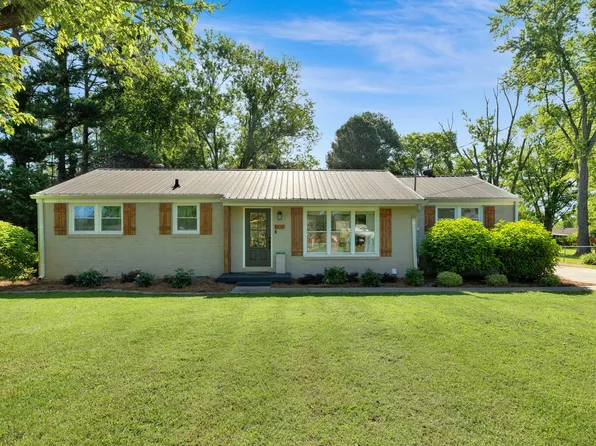 1610 Leaf Ave, Murfreesboro, TN 37130