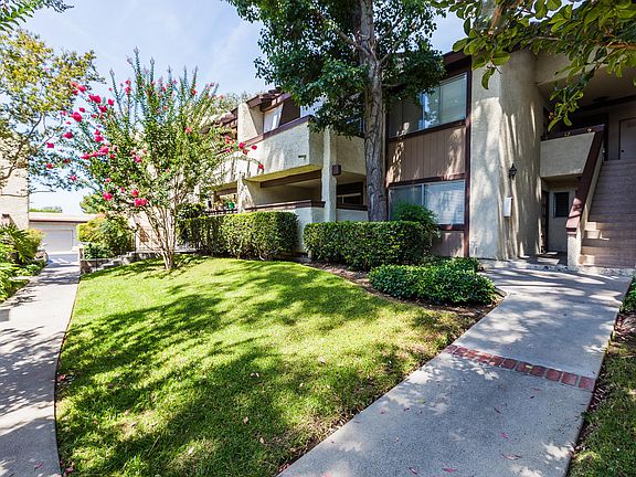 2nd image of 1340 Hillcrest Dr #11