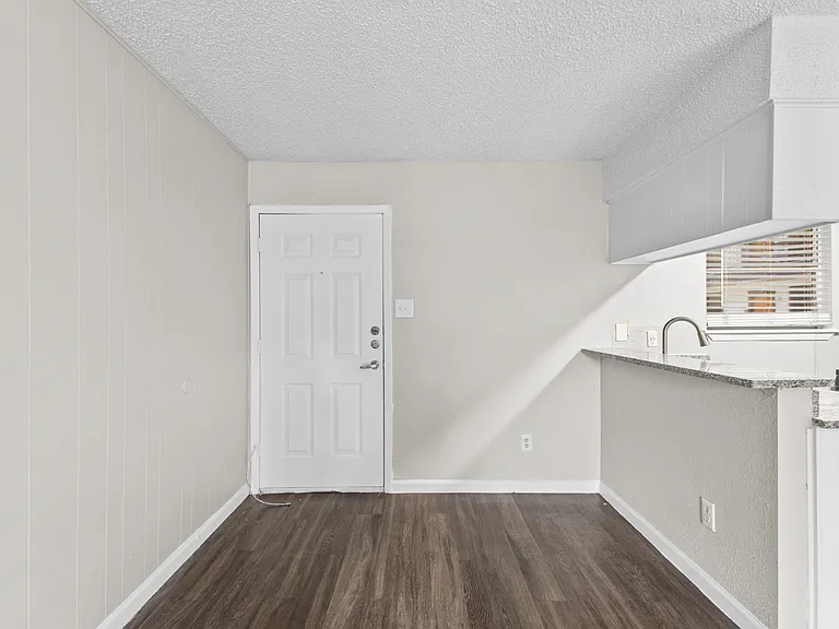 Flats at Berkman — Photo 9