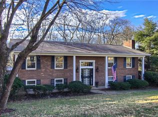 26 Sedgefield Rd, Candler, NC 28715