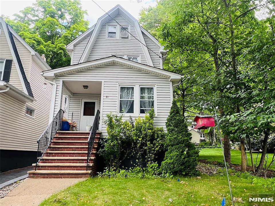 1st image of 31 Dean St