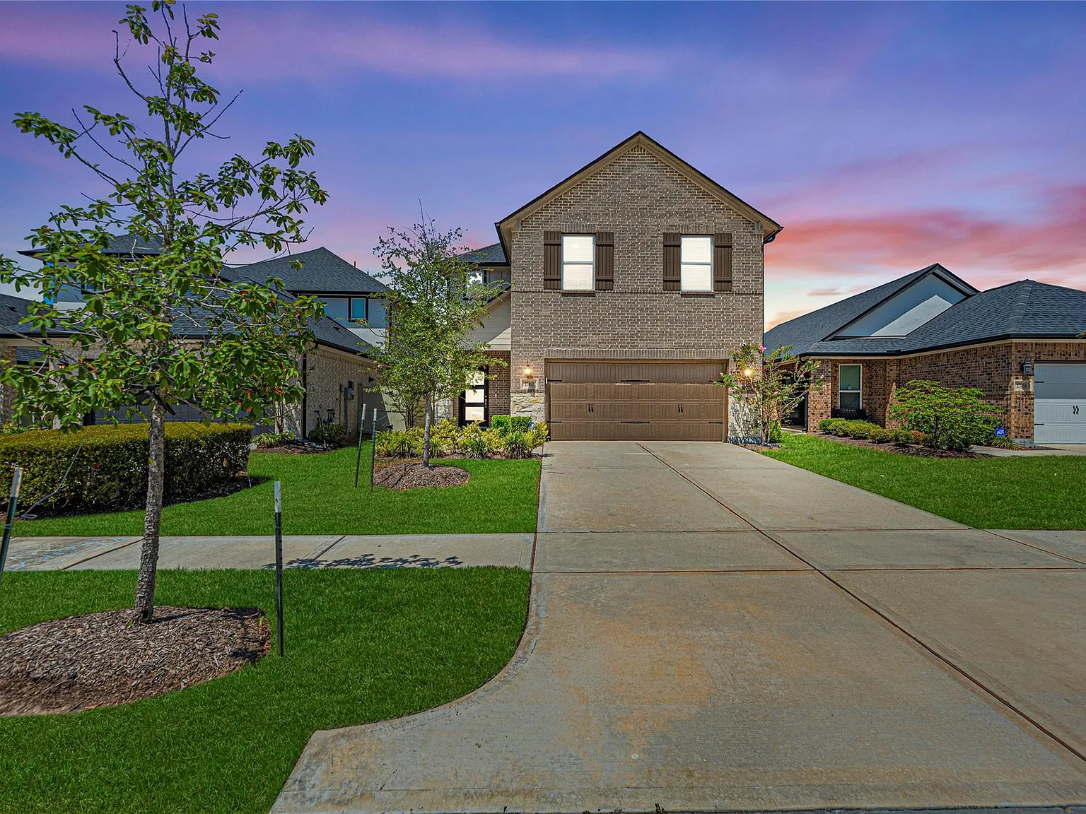 3 bed, 2.5 bath, 1576 sqft, $2,450 — Photo 1