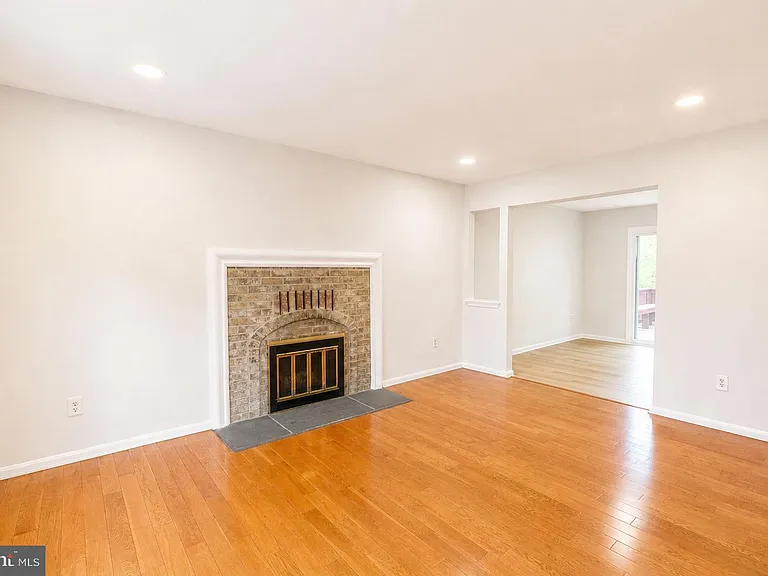 11 Noblewood Ct — Photo 4