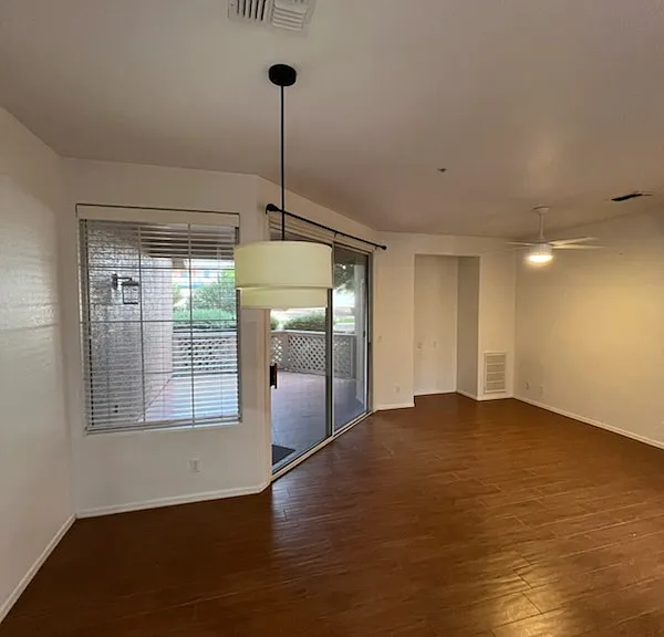 1633 E Lakeside Dr #119 — Photo 1