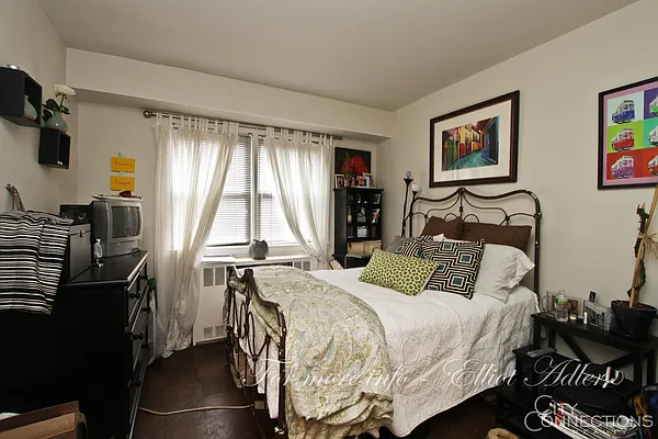 Rented by City Connections Realty | media 25