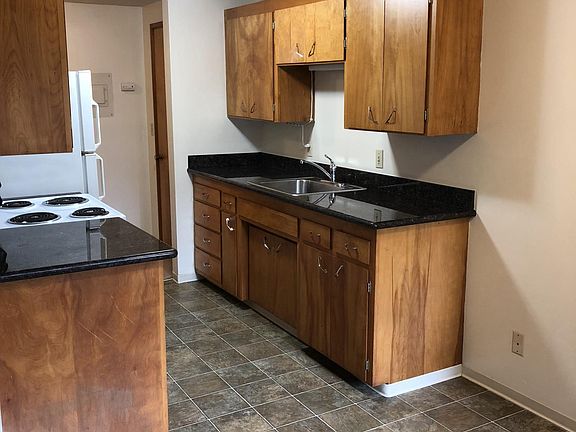 3rd image of 4740 40th Ave NE APT H