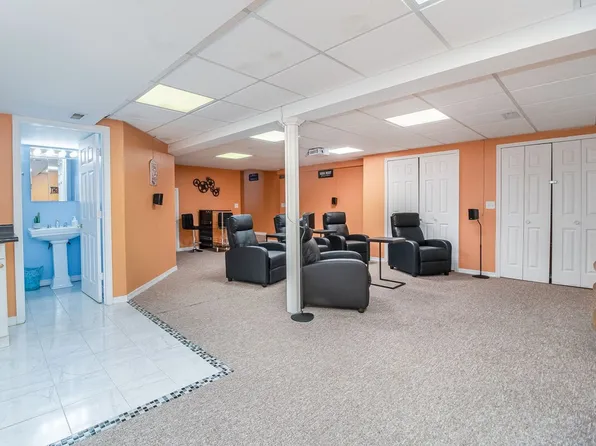 8057 Mason Ln #Id1285020p, Woodridge, IL 60517