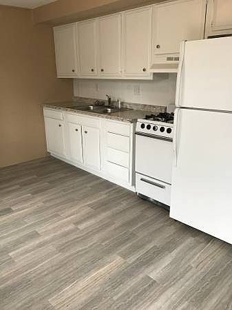 1st image of 245 Helen St APT 29