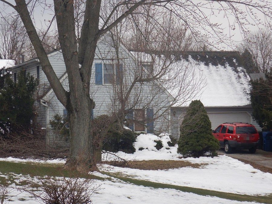 2nd image of 115 Arianna Ln