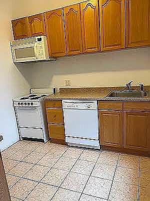 4th image of 1264 Lexington Ave #7N