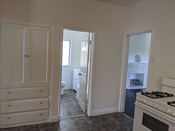 5th image of 5003 Echo St