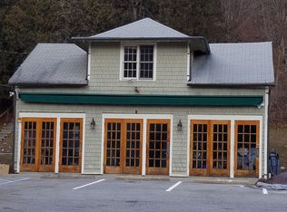 61 Peekskill Hollow Rd, Putnam Valley, NY 10579