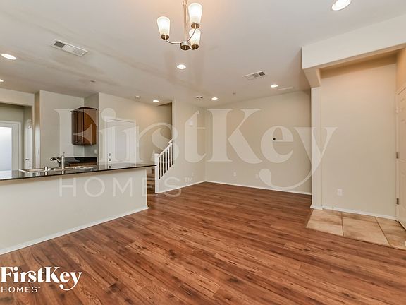 5th image of 661 Swift Eagle Ave
