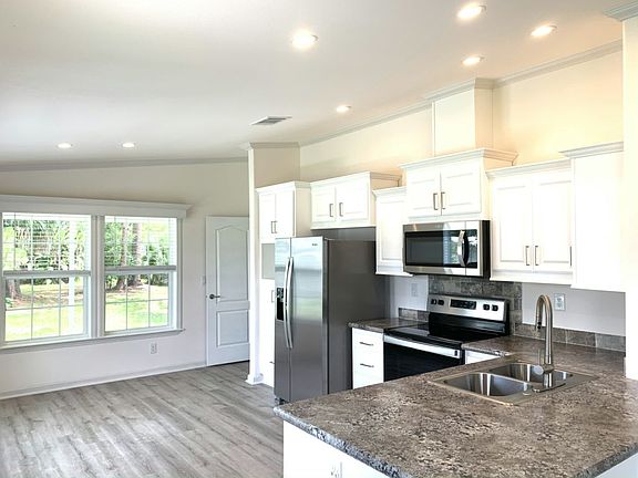 5th image of 200 Forest Dr #Eobfzc