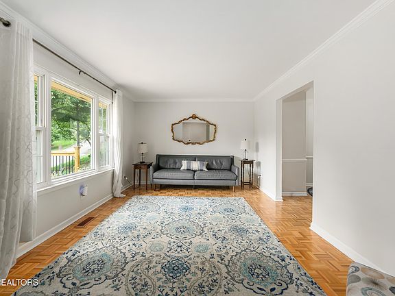 5th image of 7608 Ridge Bay Dr