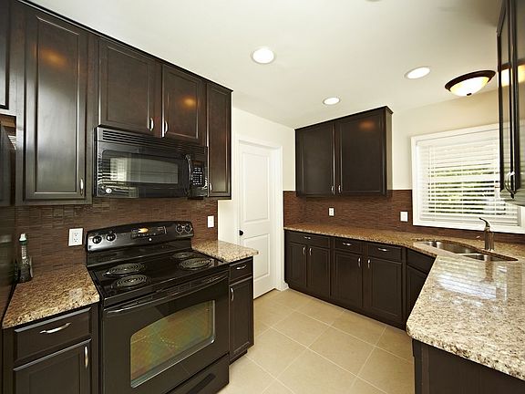 5th image of 28060 Red Leaf Ln