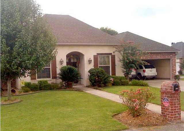 1st image of 204 Tapestry Cir