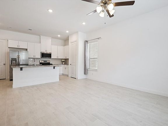 4th image of 4261 Shavano Dr