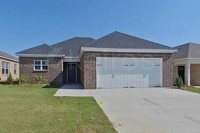 117 Denise Dr — Photo 1