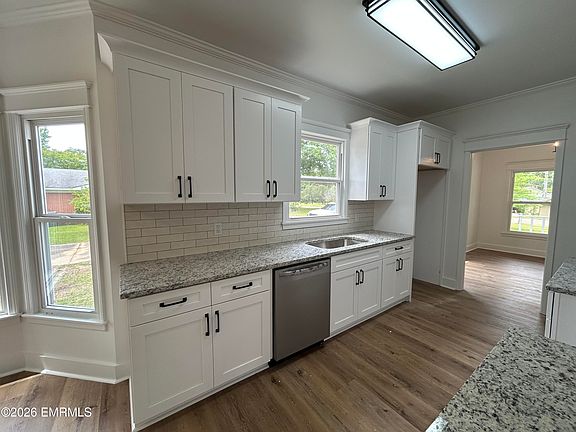 2nd image of 64 Meadowview Dr