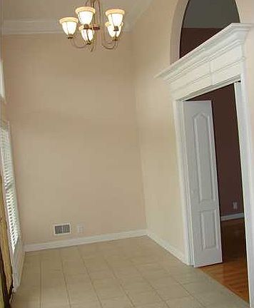 5th image of 454 Cedar Place Dr