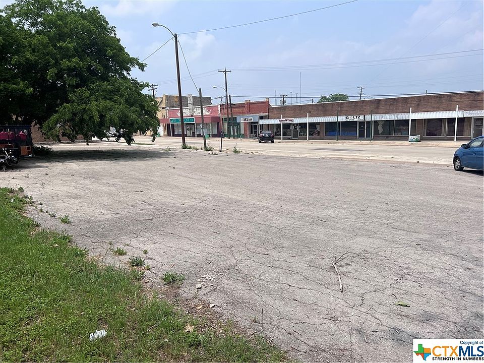 2nd image of 302-304 S 2nd St