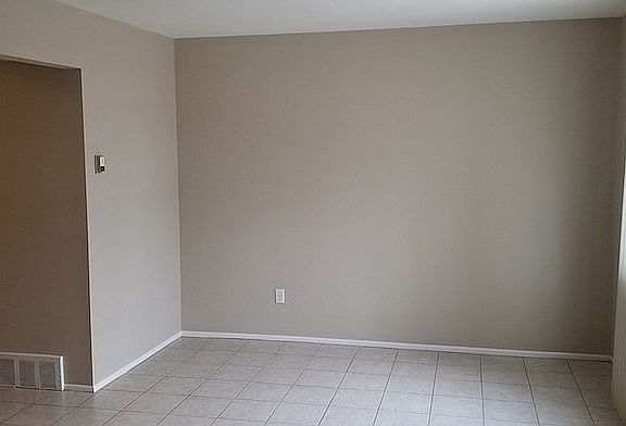 3rd image of 8207 Bristol St #254
