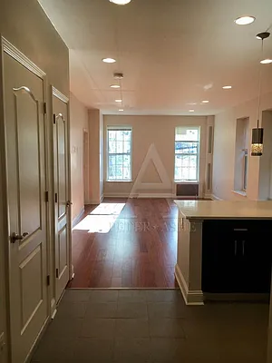 Rented by Peter Ashe | media 19