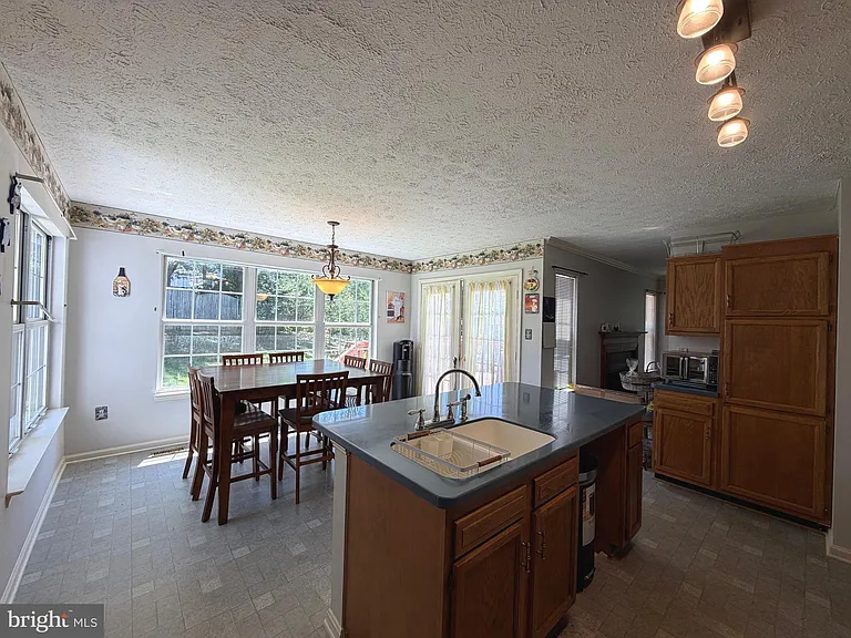 407 Tamarack Cir — Photo 12