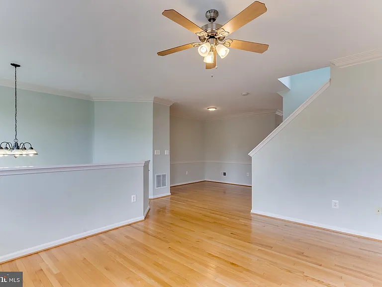 1014 Hampton St — Photo 5