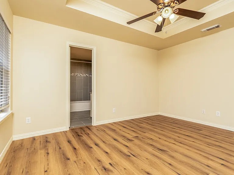 211 Dove Mdws — Photo 8