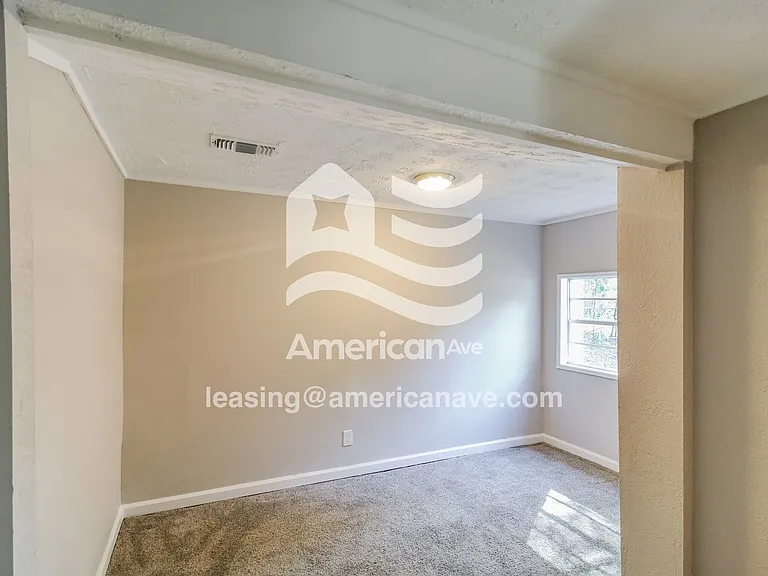 1871776_011_wm_-_bedroom_13585788.jpg