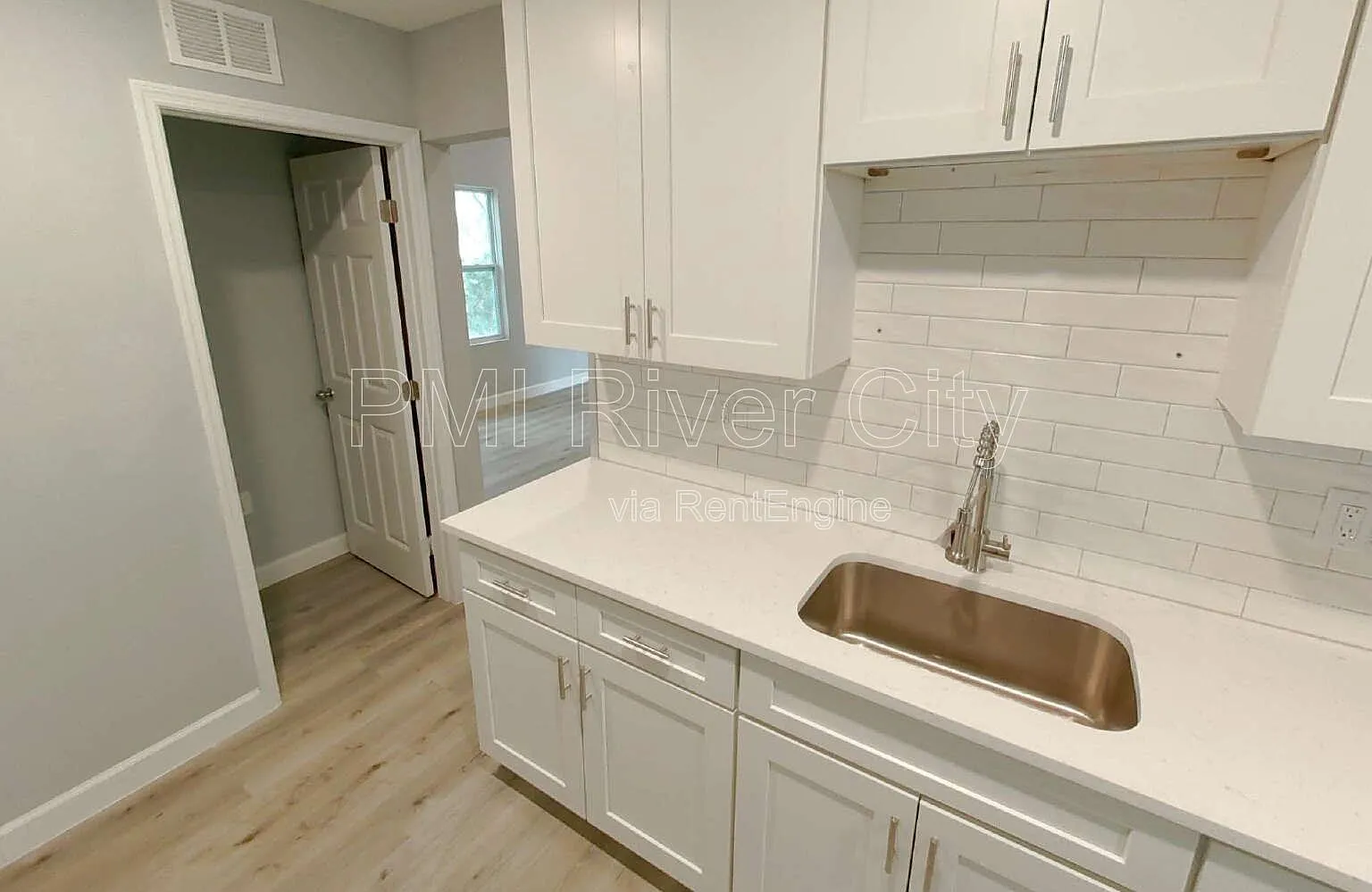 3 bed, 1.0 bath, $1,225 — Photo 2