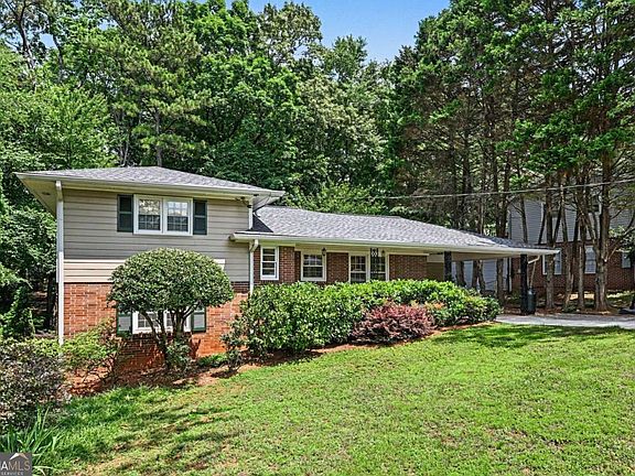 3rd image of 2632 Laurel Ridge Dr
