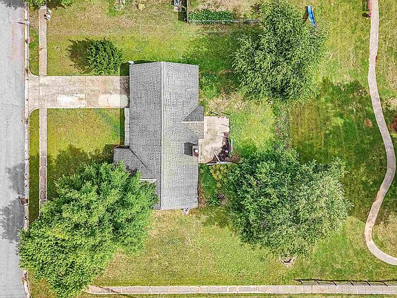 5th image of 149 Bibb Dr