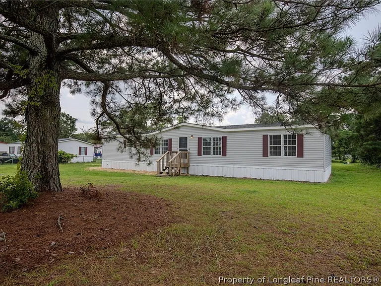 102 Ironwood Rd — Photo 2