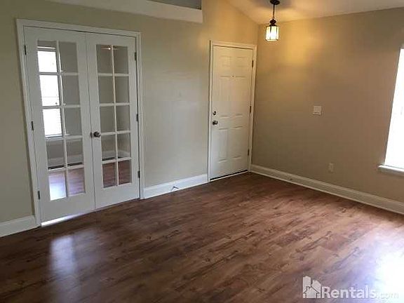3rd image of 1432 Canopy Oaks Dr