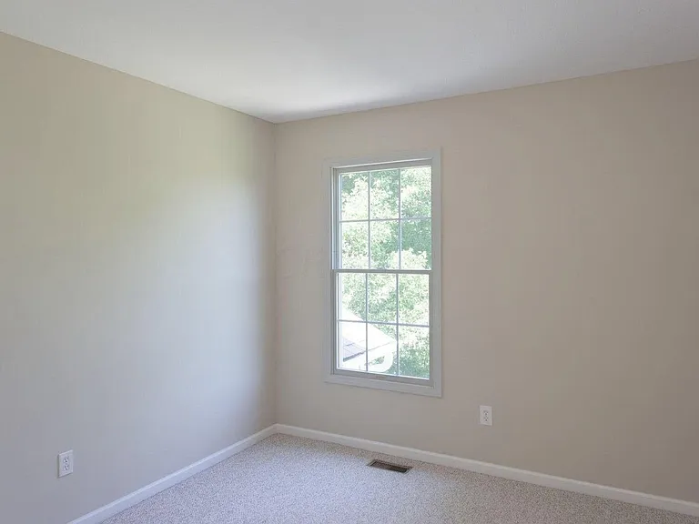 7492 Fairfield Lakes Dr — Photo 25
