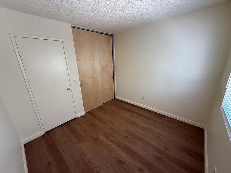 1712 E Avenue R12 — Photo 8