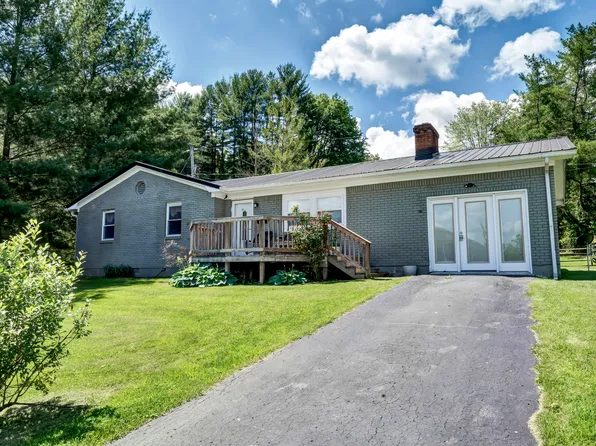 59 Graham St, Stanton, KY 40380
